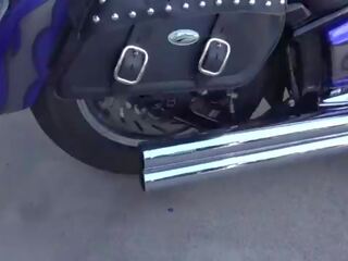 Chic i lang skinn støvler pumps og revs motorcycle