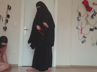 Muslim anak perempuan canes gemuk hamba